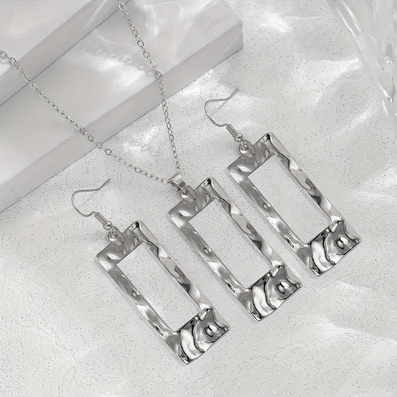 Gold Geometric Jewelry Set | Hammered Necklace & Earrings