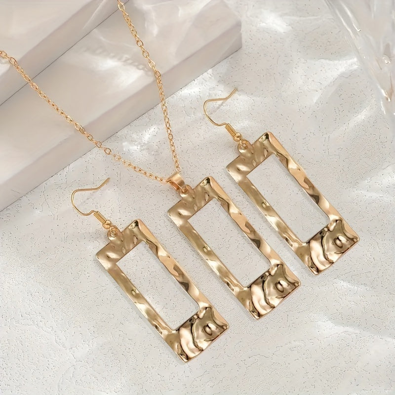 Gold Geometric Jewelry Set | Hammered Necklace & Earrings